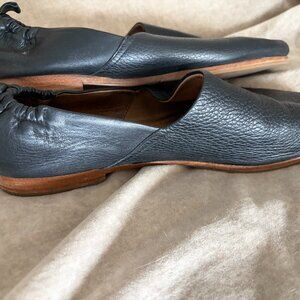 Poppy Barley Flats -- size 11